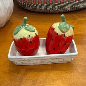 Anthropologie strawberry salt and pepper set